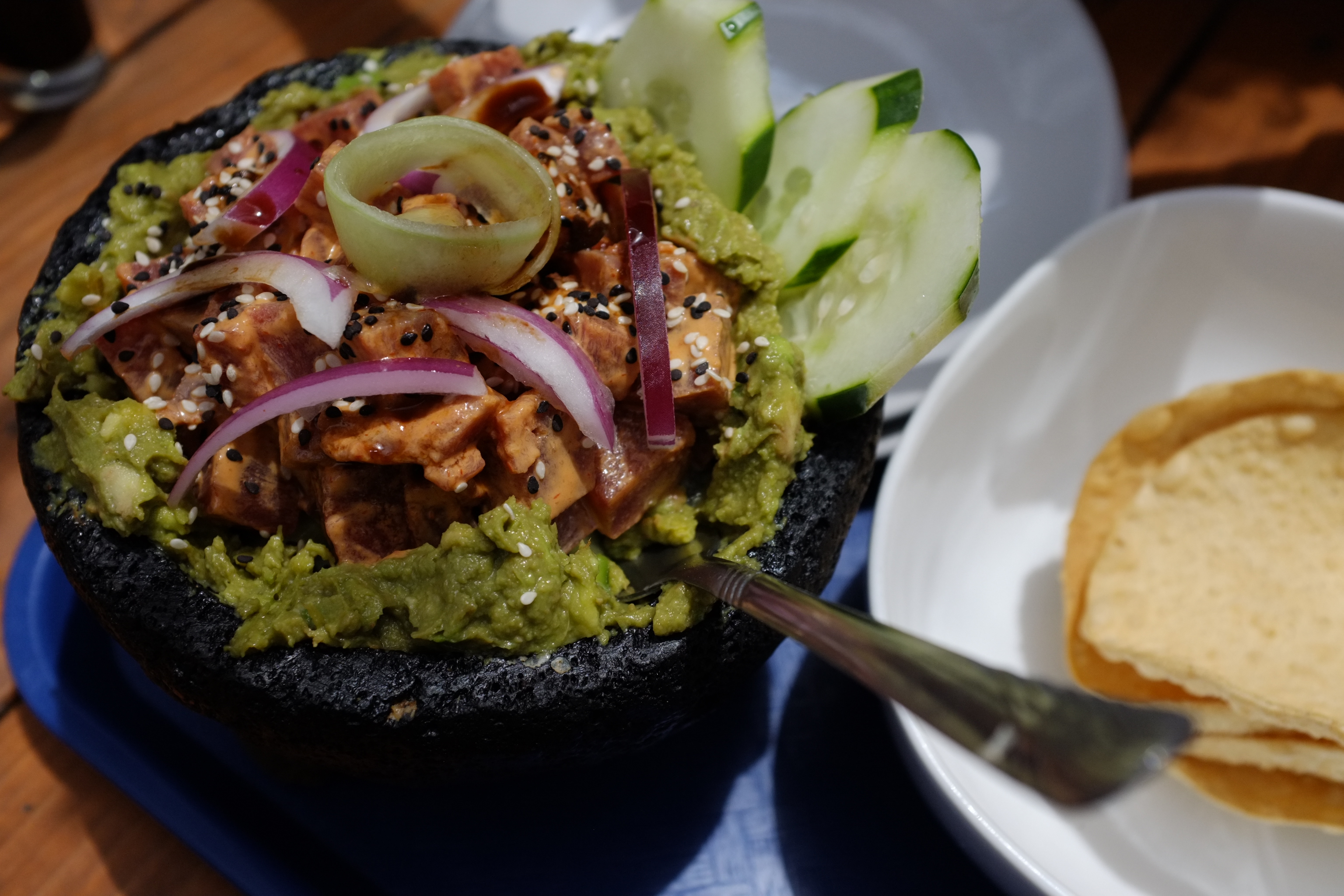 Sus molcajetes, una delicia humeante que te abrirá el apetito