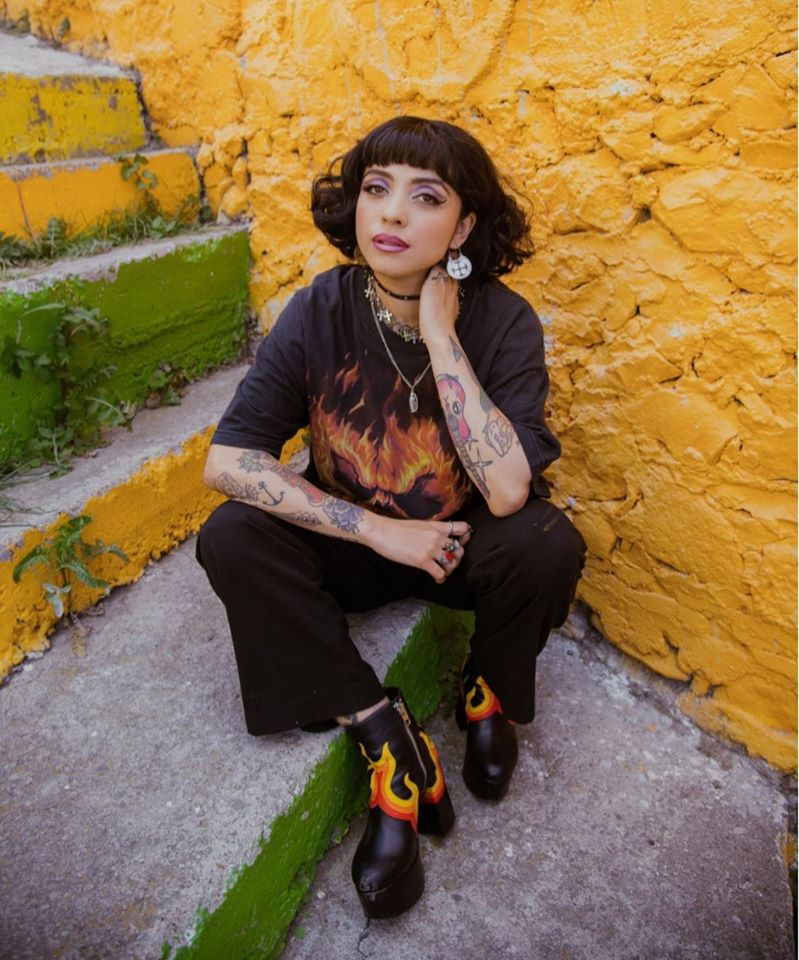 Facebook Mon Laferte