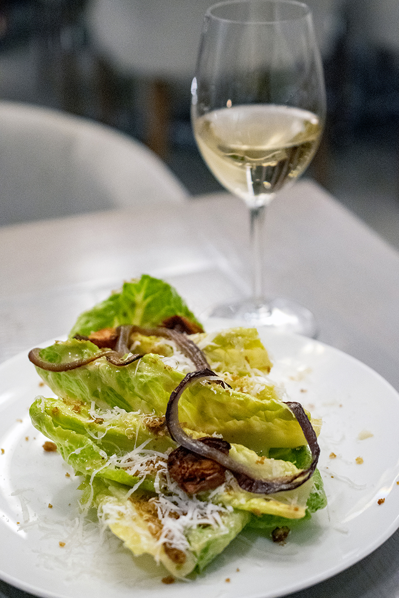 Ensalada “Marina”. Photo W. Scott Koenig