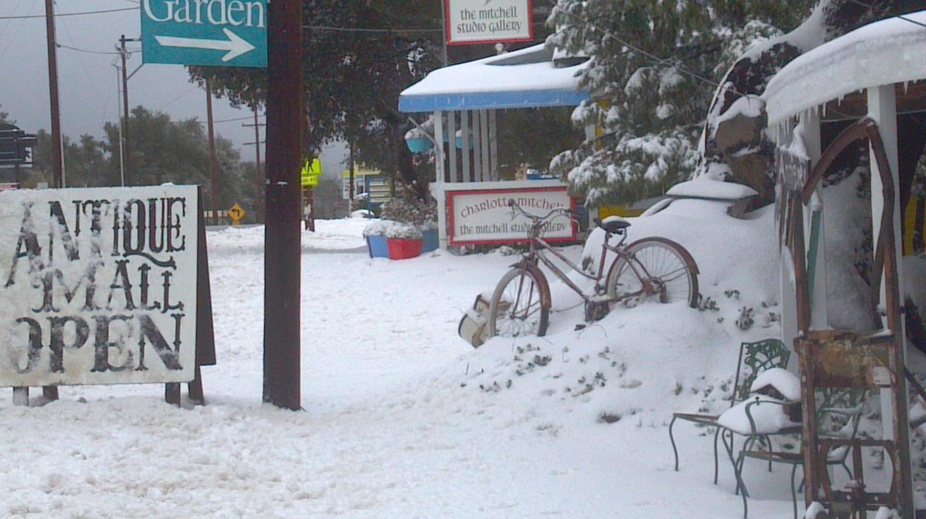 Wynola Junction Antiques & Collectibles Facebook