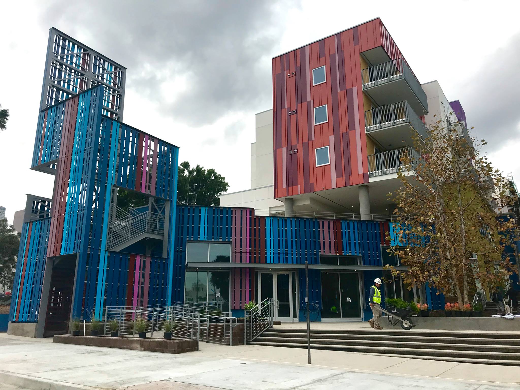 LA Plaza de Cultura y Artes