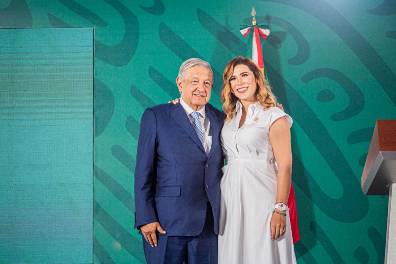 Marina del Pilar y Andrés Manuel López Obrador