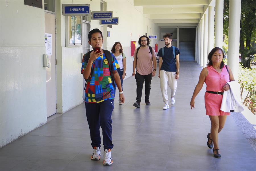 Universidad de Colima El Comentario