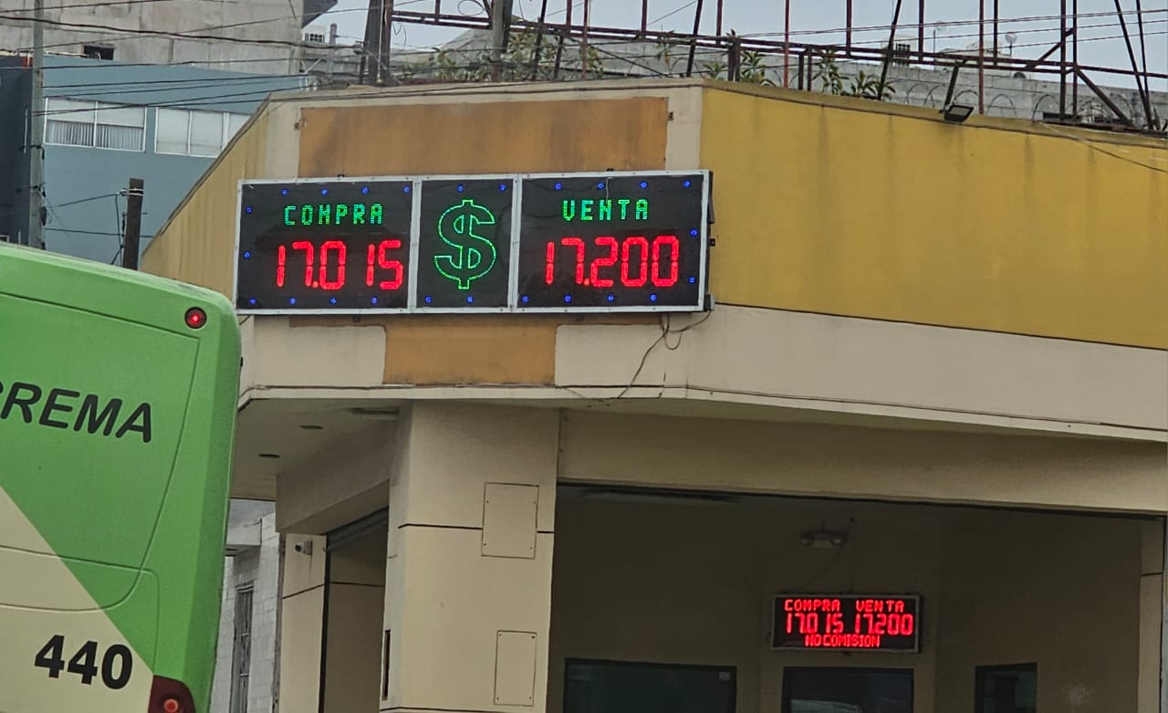 Bulevar Agua Caliente