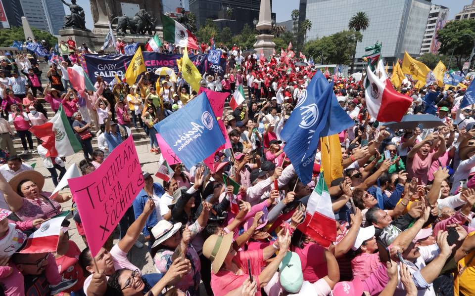 Gente en favor de Xóchitl Gálvez